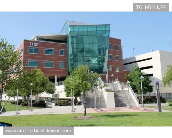 休斯顿大学防守效率冠绝全美 凯尔文·桑普森体系再获肯定 休斯顿大学防守效率冠绝全美 凯尔文·桑普森体系再获肯定